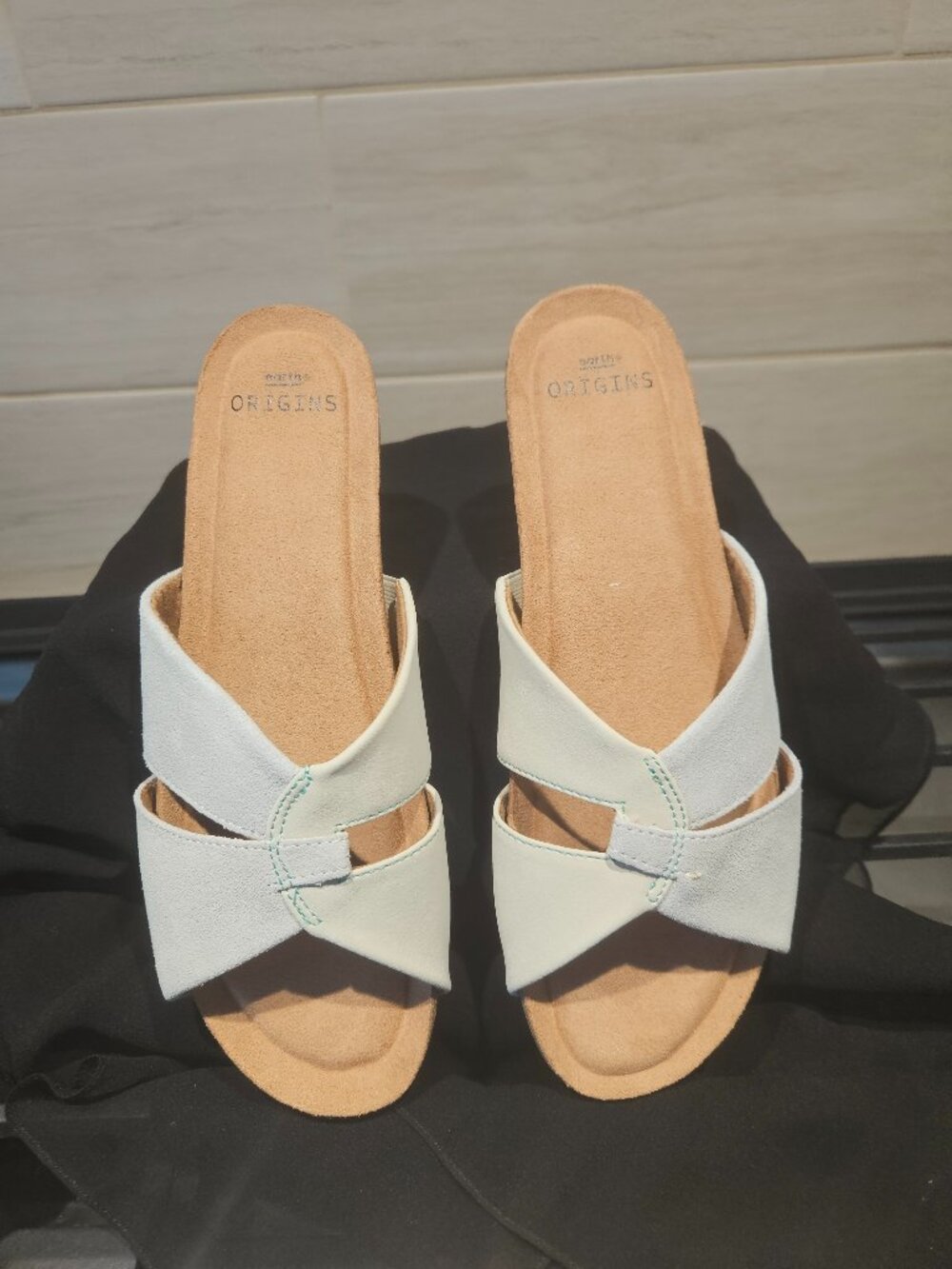 EARTH ORIGINS LEXI SLIDE SANDALS, SIZE 8W, NWT